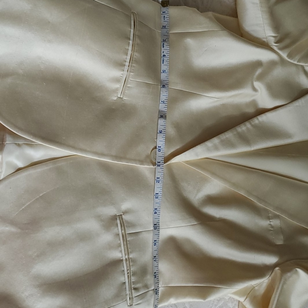 Blazer - Picture 6 of 8